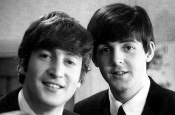 Beatles Trading Card Paul on Piano John and George Play " Hey Jude " Ringo 